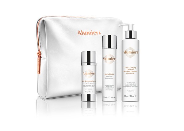 Treating acne at dermanude skin clinic in hale