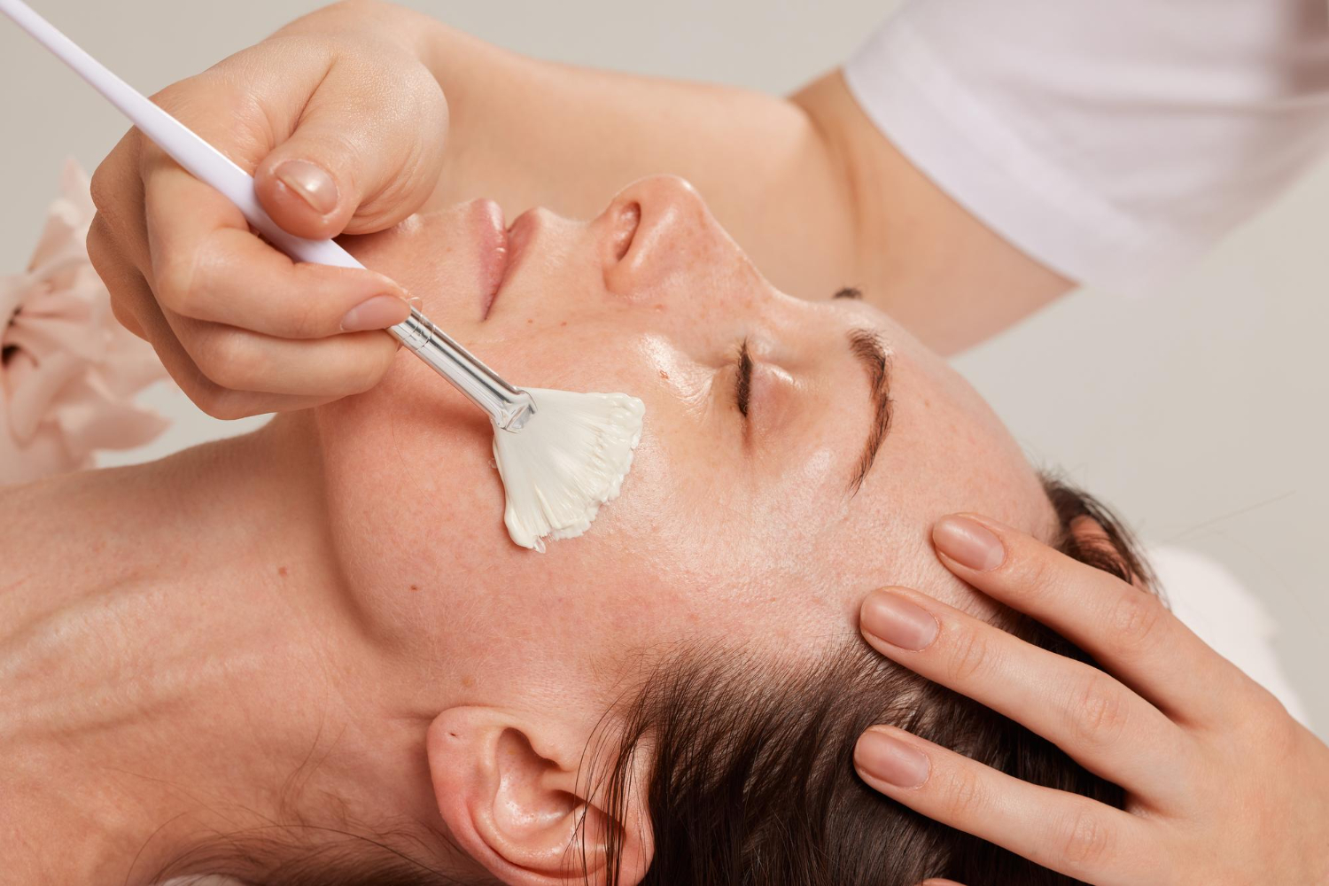 How Cosmelan Peel Targets Stubborn Hyperpigmentation